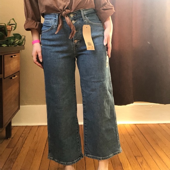 LEVIS Mile High Wide Leg Crop - Picture 3 of 6